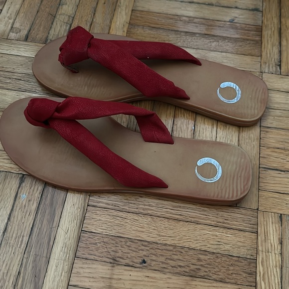 Women’s Red Sandals - Picture 2 of 2
